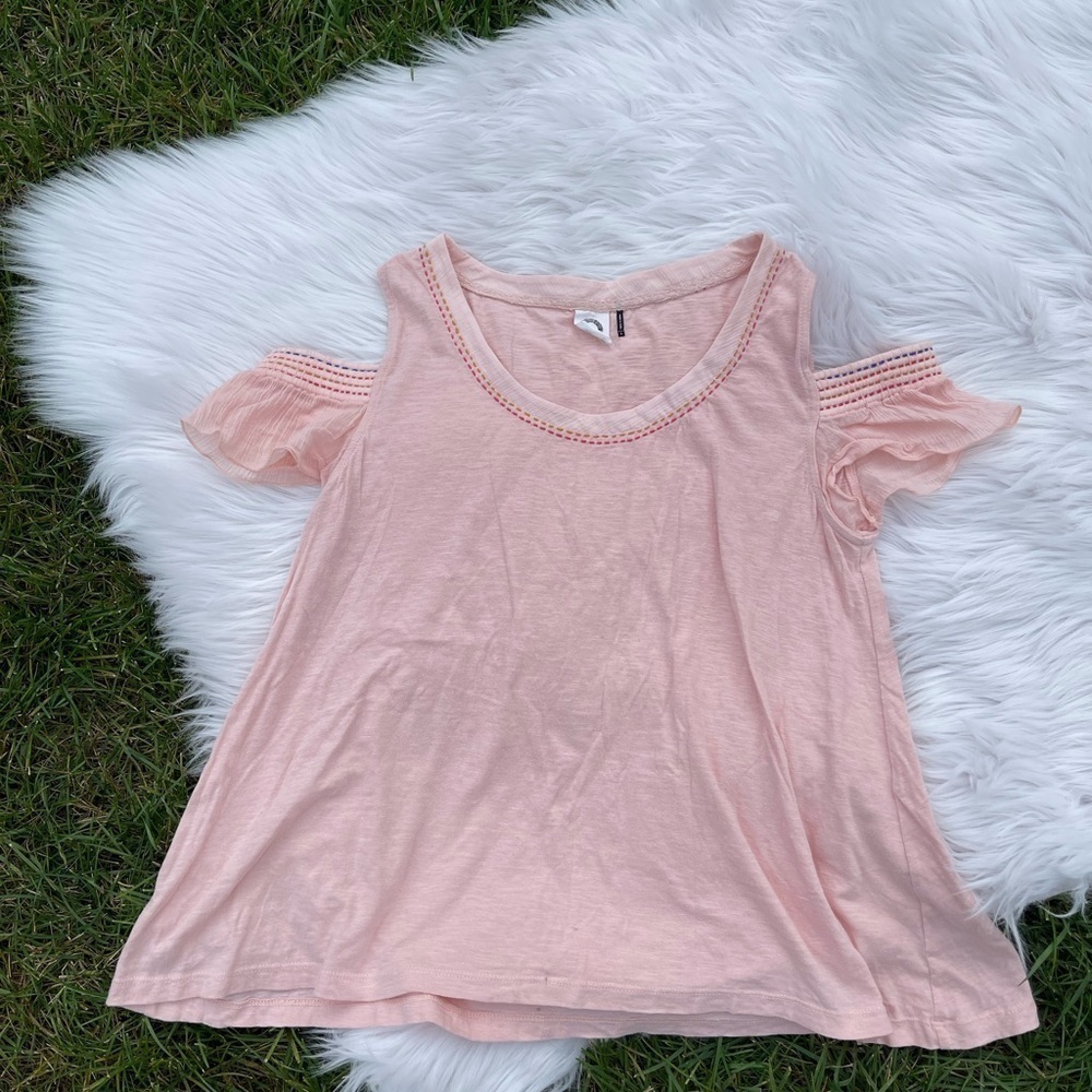 EUC Akemi+Kin Anthropologie cold shoulder tee​​​​​​​​​​​​​​​ - Picture 3 of 5